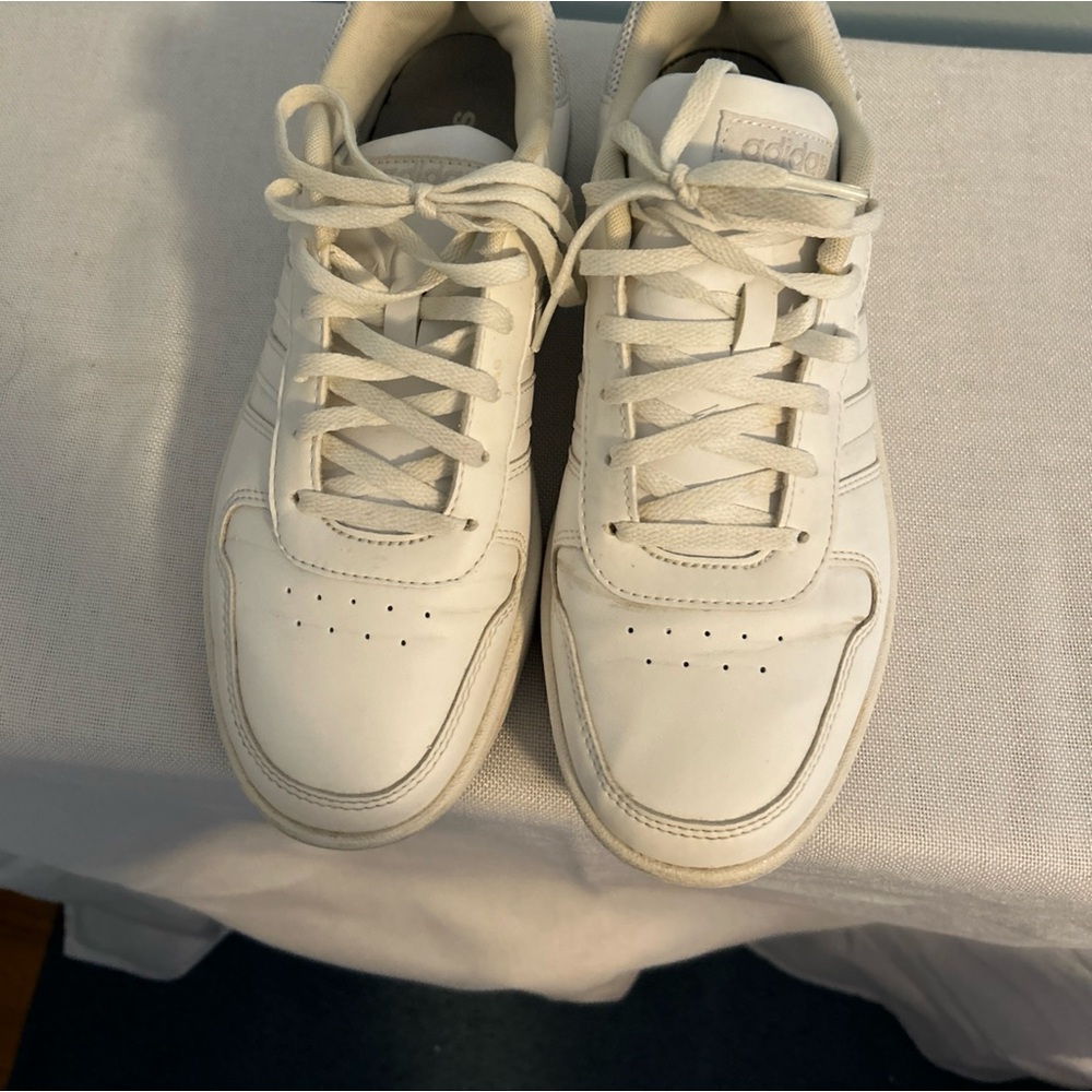 Adidas sneakers women’s white size 8.5